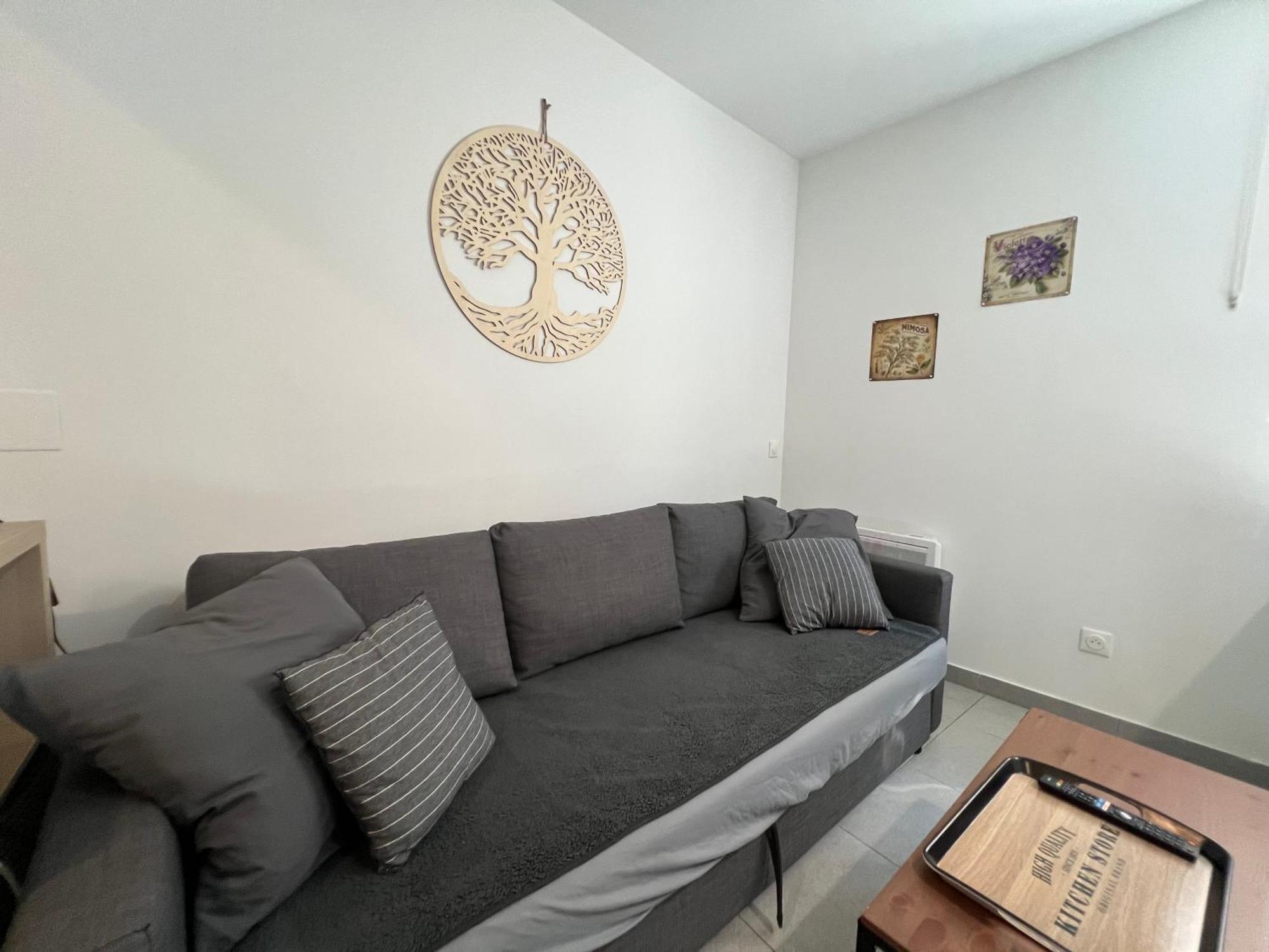Fenix Appartement T2 40 M2 Cosy Rdc Plein Centre Ville Pierrelatte ภายนอก รูปภาพ